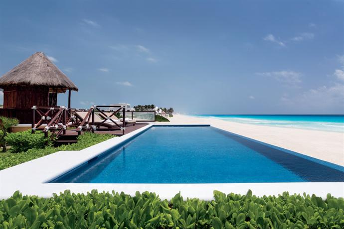 Ritz Carlton Cancun 4